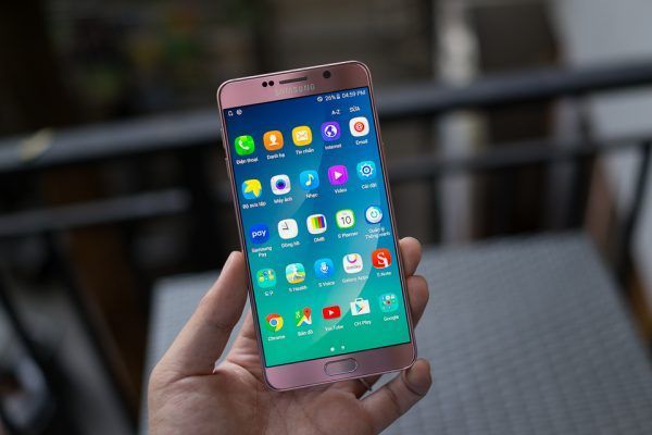 man-nhan-voi-anh-thuc-te-note-5-vang-hong-an-dut-iphone-6s-3 man-nhan-voi-anh-thuc-te-note-5-vang-hong-an-dut-iphone-6s-3